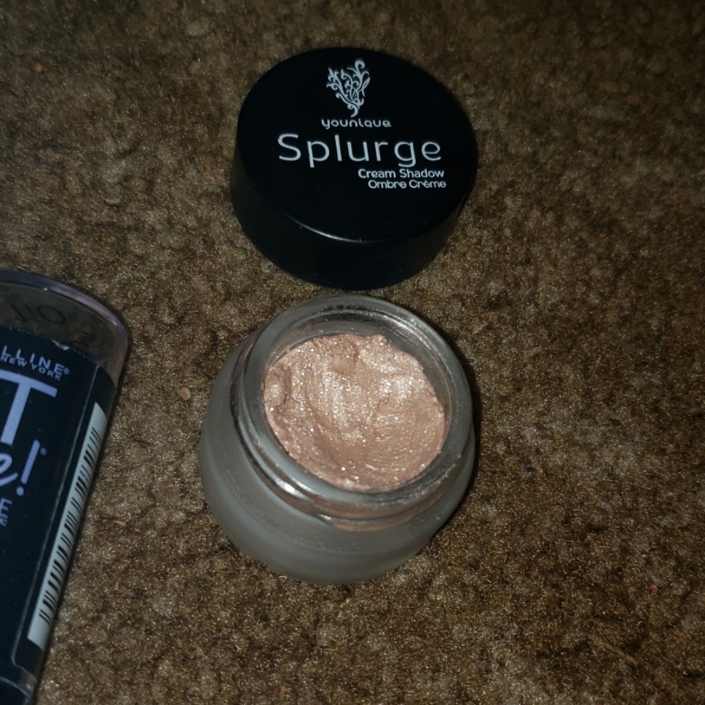 Random makeup - Picture 2 of 4
